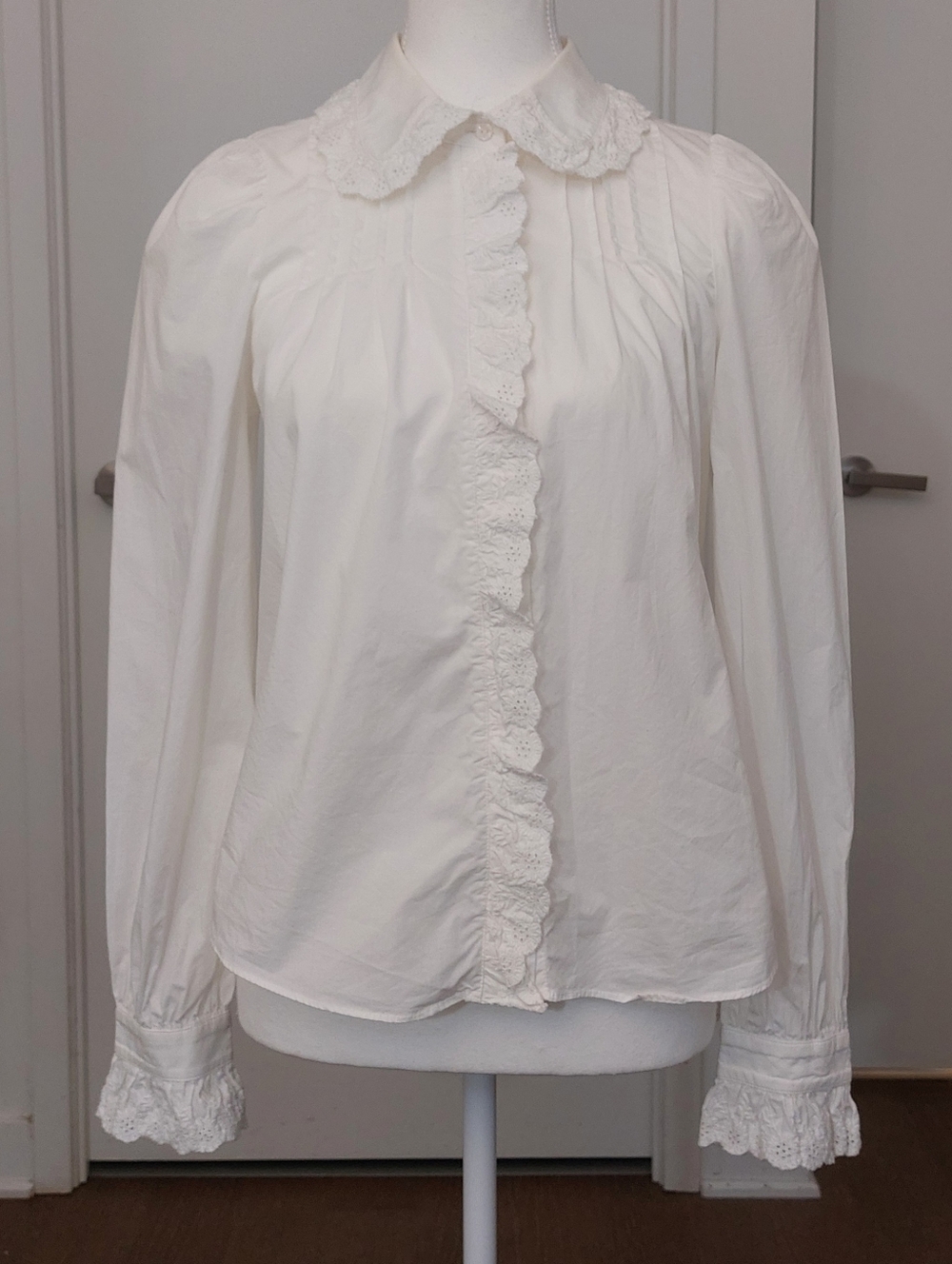 & Other Stories | Embroidered Scallop Blouse